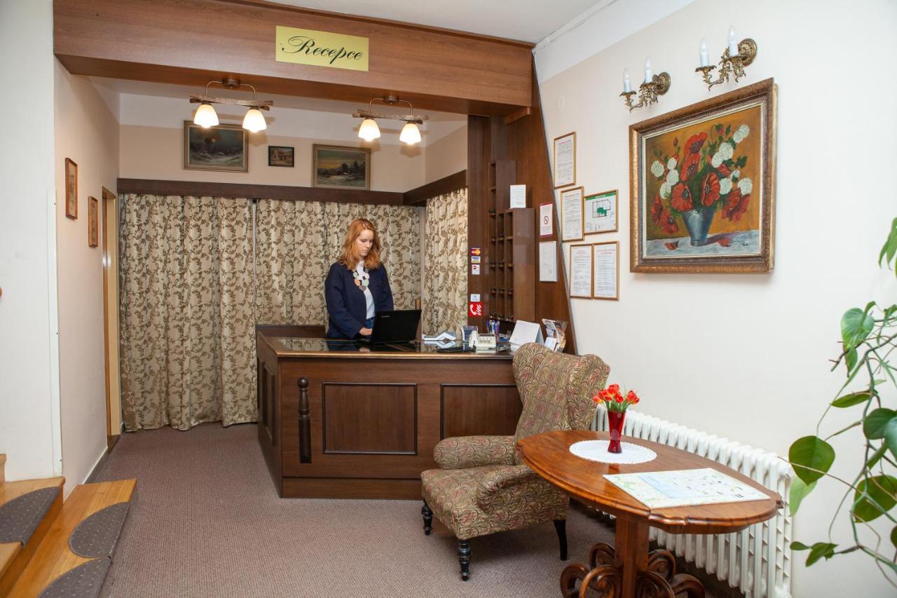 פלזן Hotel Stella מראה חיצוני תמונה